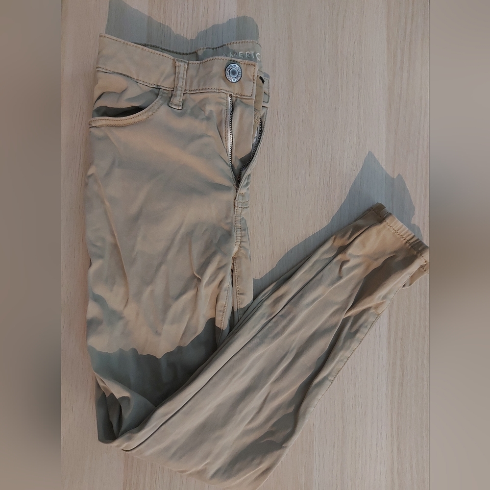 beige high rise AE jeggings